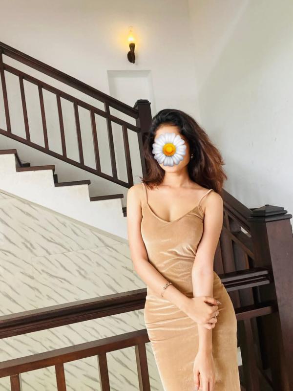 Image for Muslim And Sinhala , Tamil Girls MEET & ENJOY 😎 ROMANTIC 🔲 REAL GIRLFRIEND _FEELING* 👫
