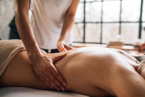 Image for Title - Ladies only Nura massage, oil massage and full service
