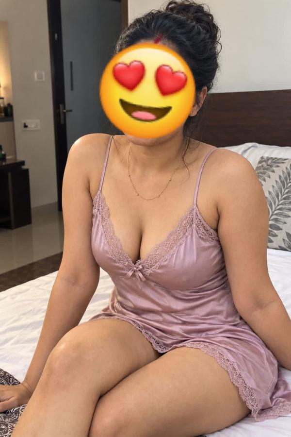 Image for Rs.300/= Beautiful Young Girl VVIP Cam Show Available 💦❤️👑