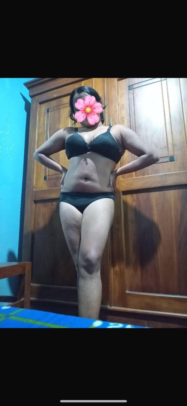 Image for White Skin Girl 😌