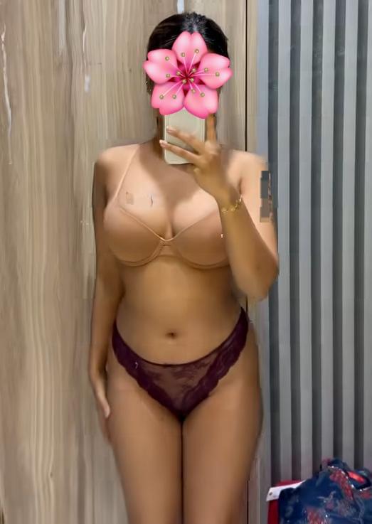 Image for 🍼BIG BOOBS WITH FACE OPEN LIVE CAM 🫦  TAMIL & SINHALA 🆗