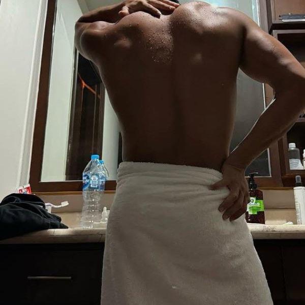 Image for කාන්තාවන්ට පමනයි🌹Girls And Ladies cuppel Only 💆🏻‍♀️💆🏻‍♀️ I am male mature gentleman